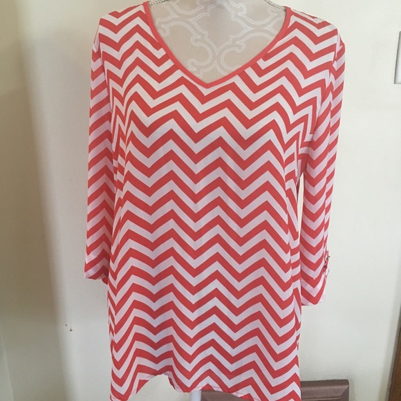 Kiara Tops - Sheer pink and white chevron 3/4 sleeve shirt